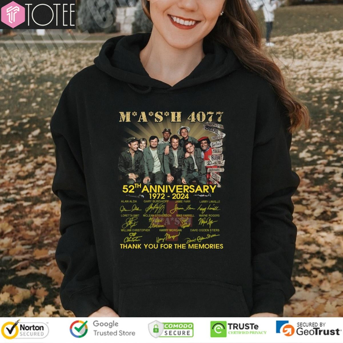 52Th Anniversary 1972-2024 Mash 4077 Signatures T-shirt