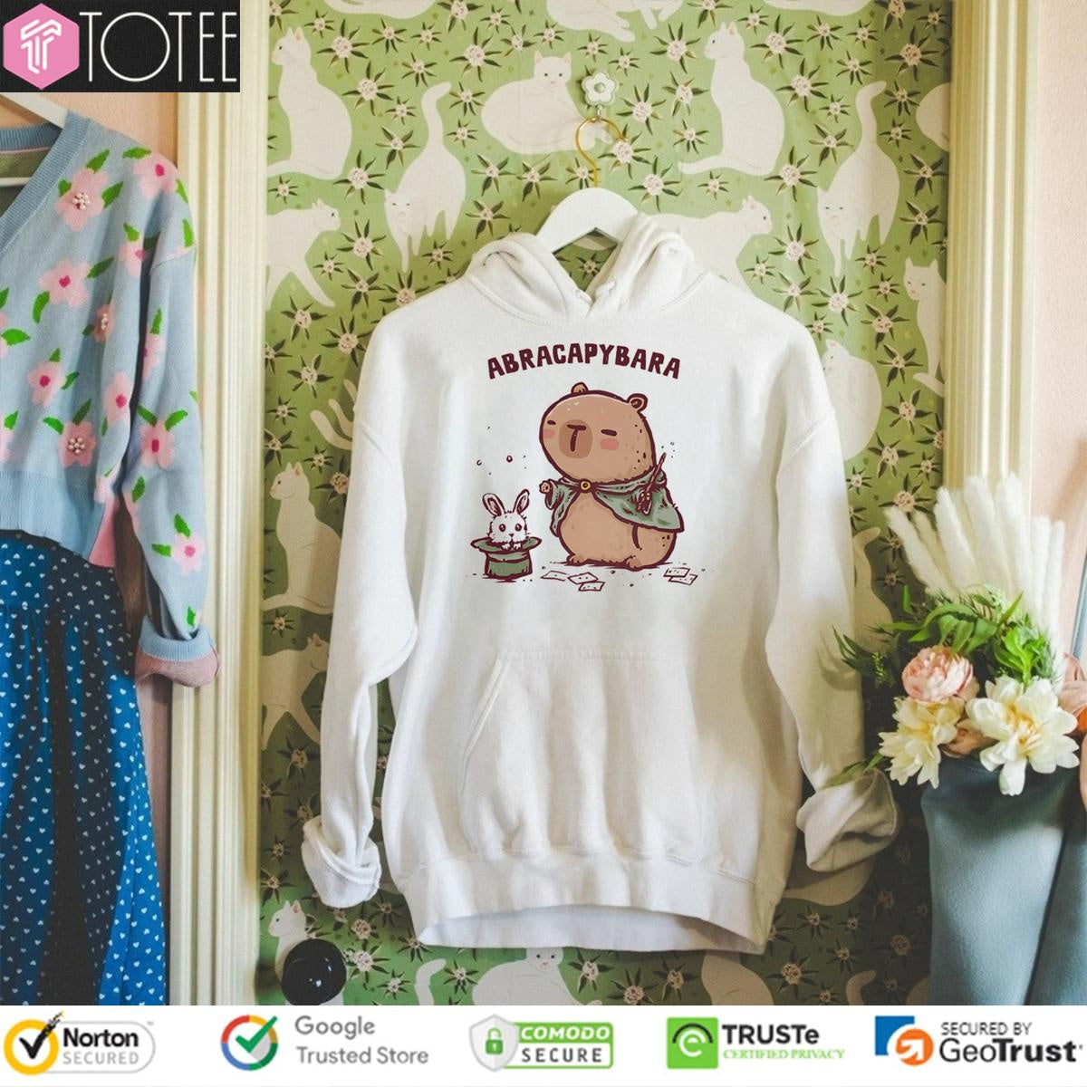 Abracapybara And Rabbit T-shirt