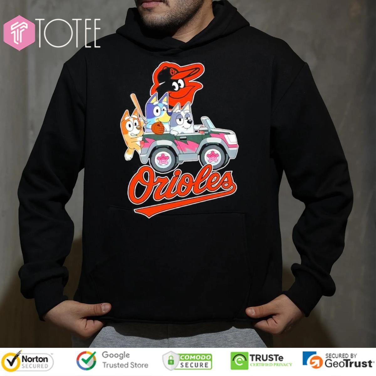 Bluey Family Driving Car Baltimore Orioles Baseball T-shirt