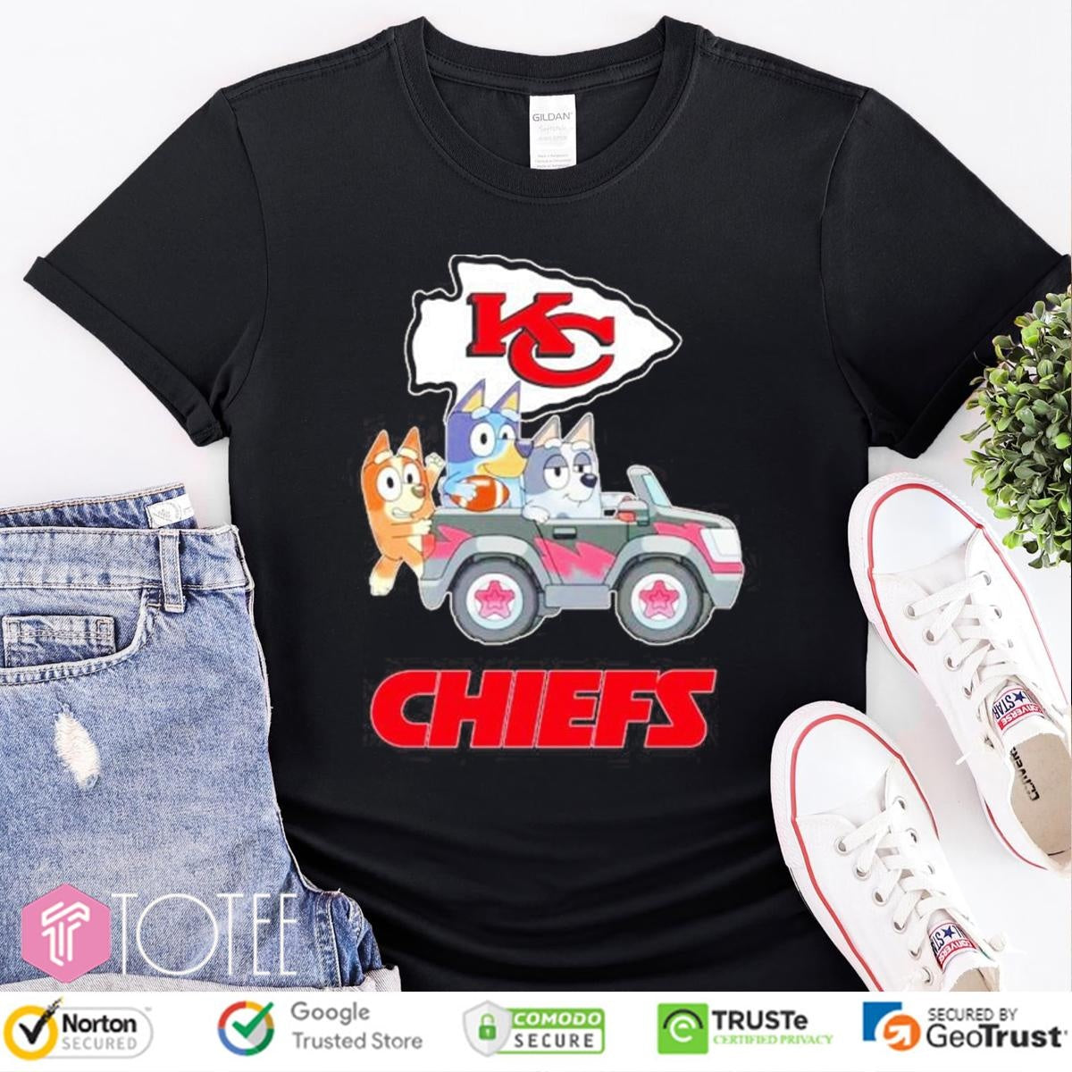 Bluey Family Driving Car Kansas City Chiefs T-shirt