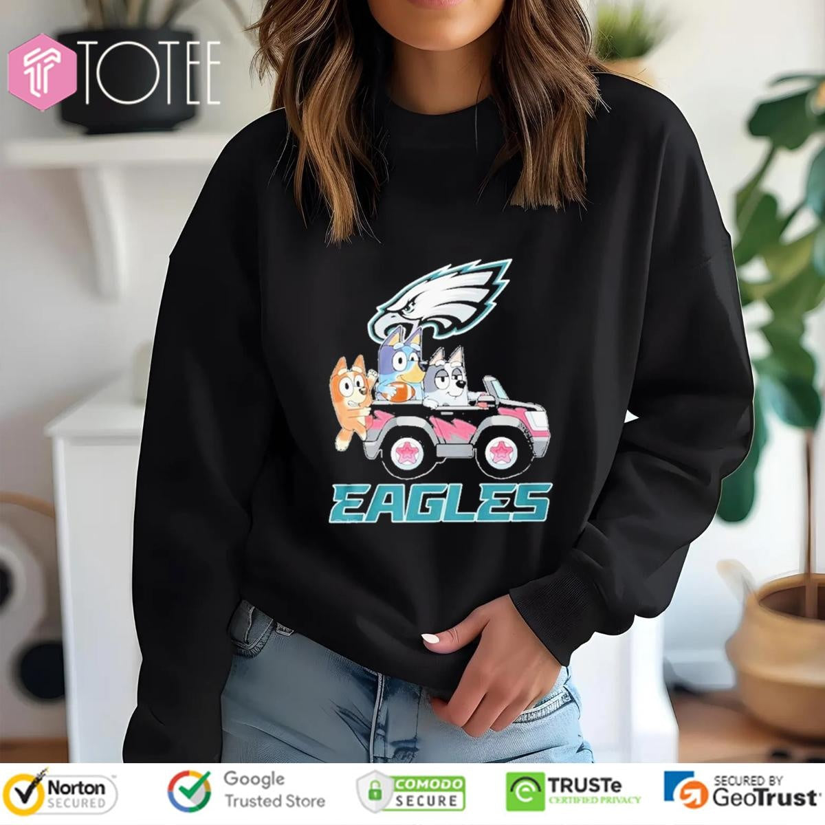 Bluey Family Driving Car Philadelphia Eagles T-shirt