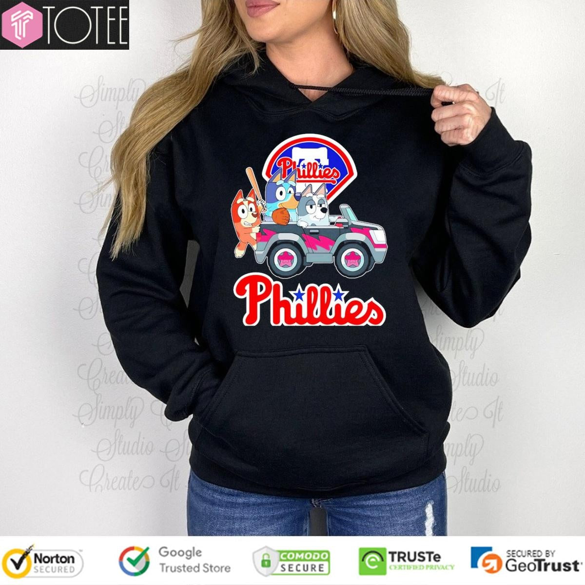 Bluey Family Driving Car Philadelphia Phillies Baseball T-shirt