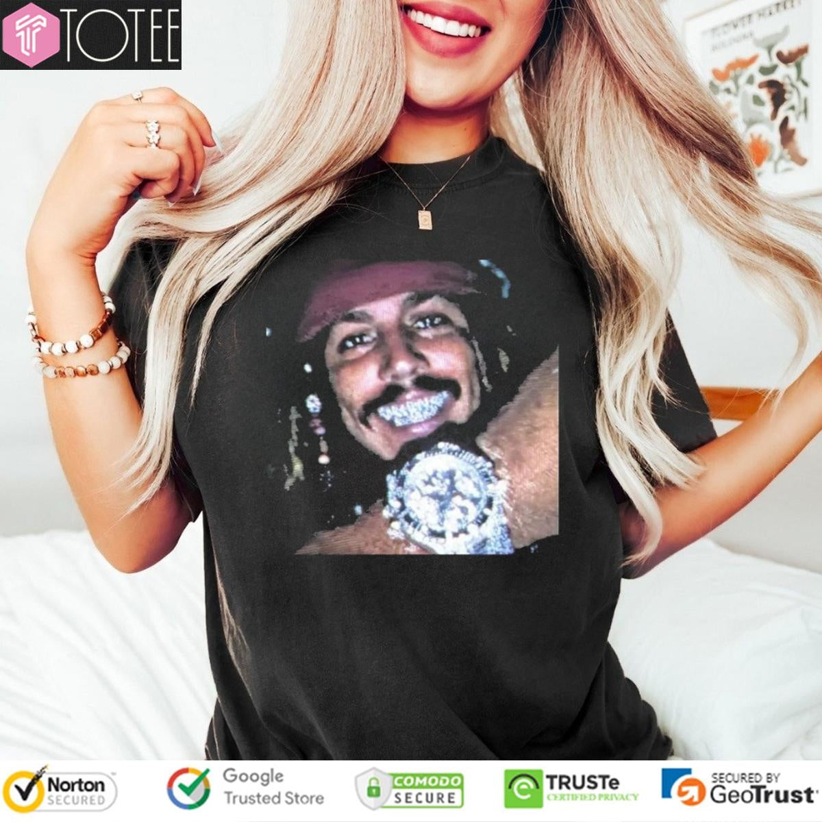 Captain Hack Varo Bust Down Jack Sparrow T-shirt