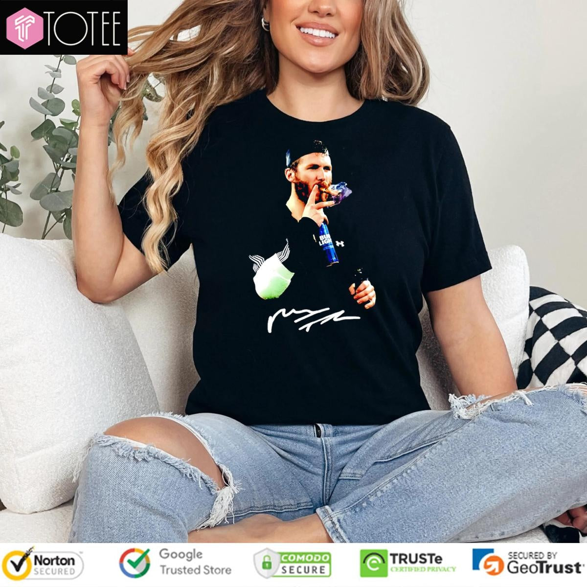 Florida Panthers Matthew Tkachuk Cigar Celly Signature T-shirt