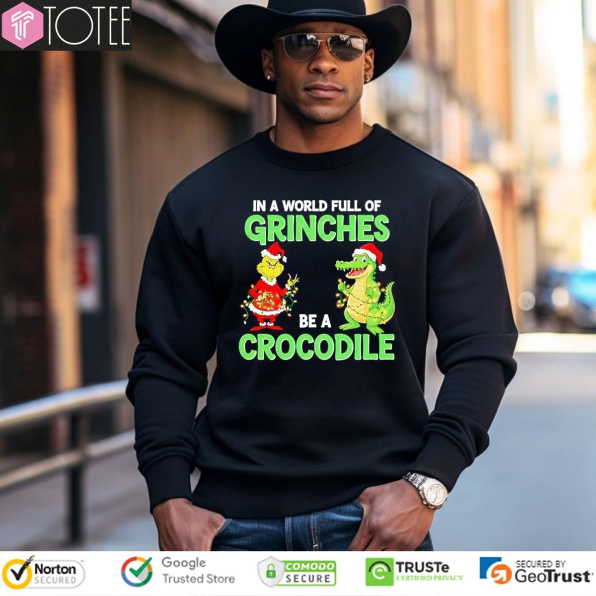 In A World Full Of Grinches Be A Crocodile Alligators Christmas T-shirt