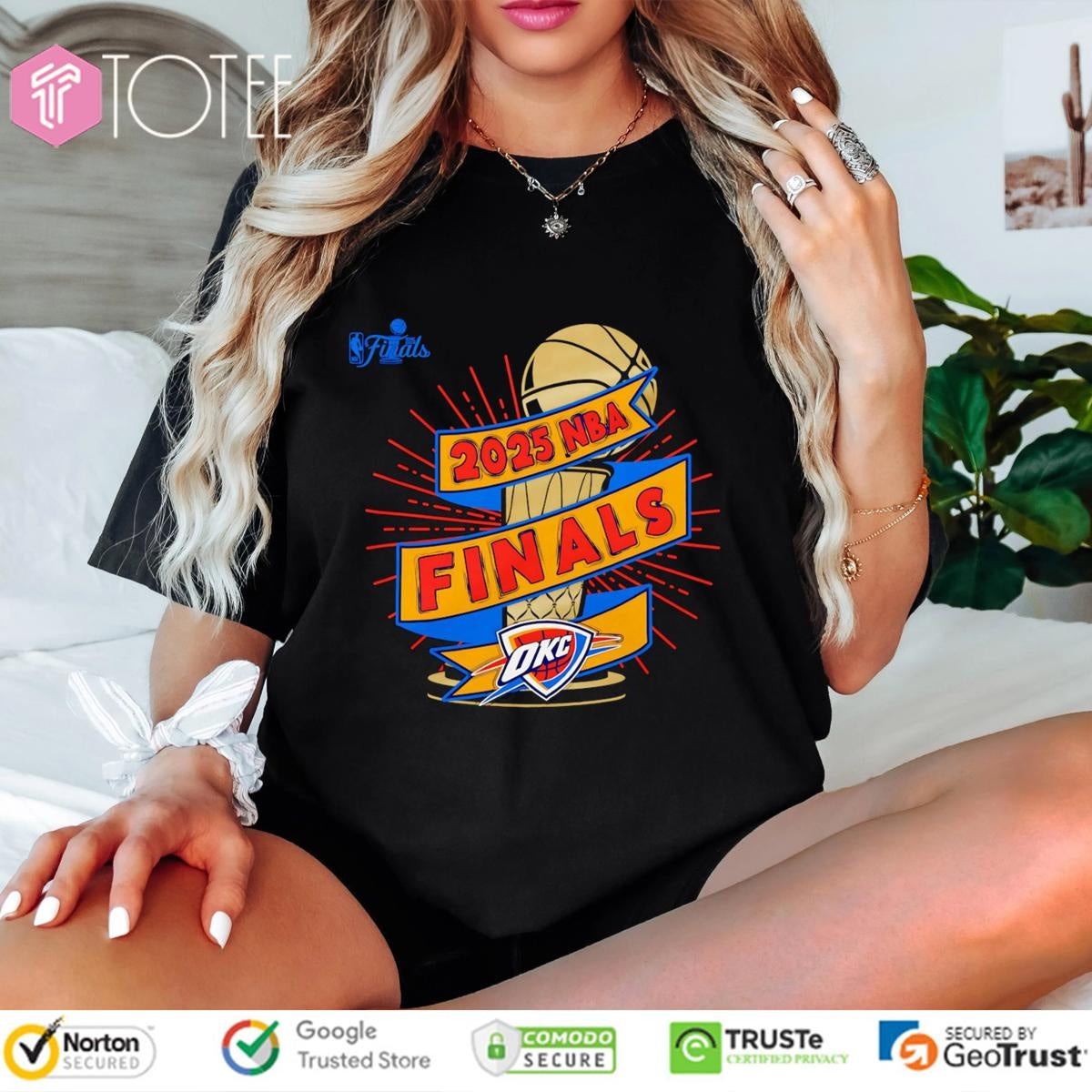 Oklahoma City Thunder Stadium 2025 Nba Finals Clutch T-shirt