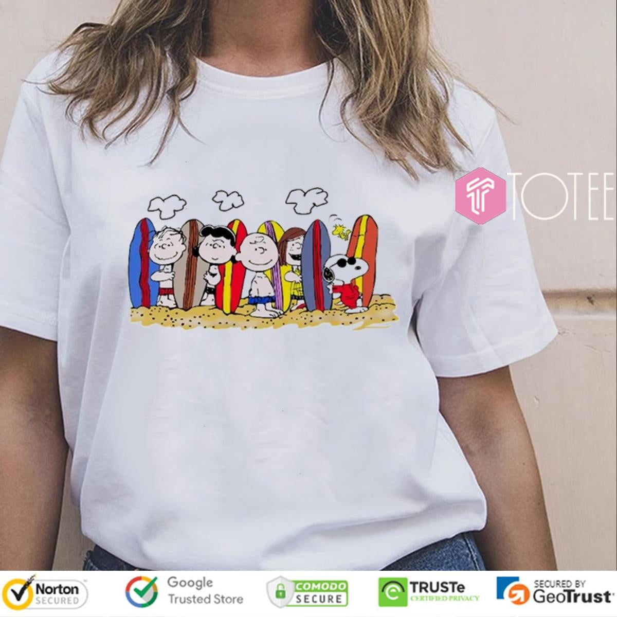 Peanuts Charlie Brown Snoopy Beach Surfing Squad Summer T-shirt