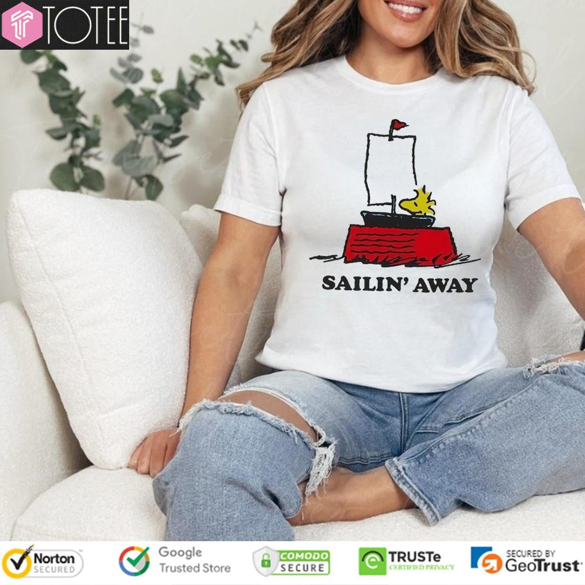 Peanuts Woodstock Sailin Away Snoopy Dog House T-shirt