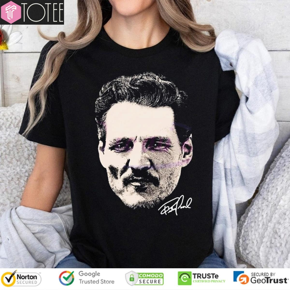 Pedro Pascal Portrait Fan Art Signature T-shirt