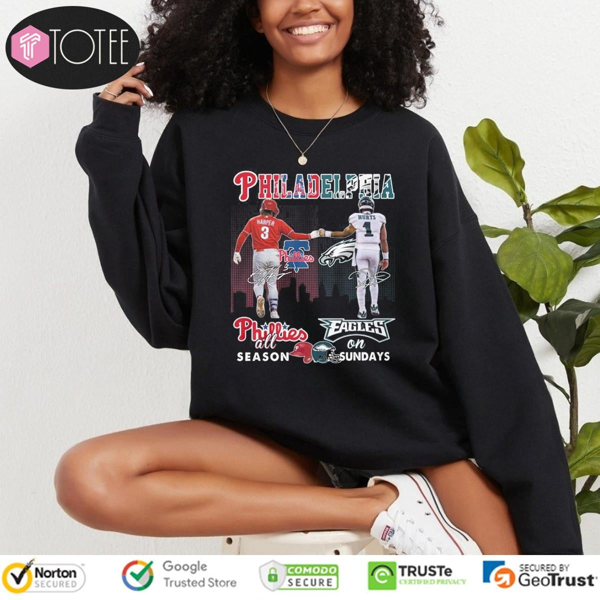 Philadelphia Phillies All Season Philadelphia Eagles On Sundays Signatures T-shirt