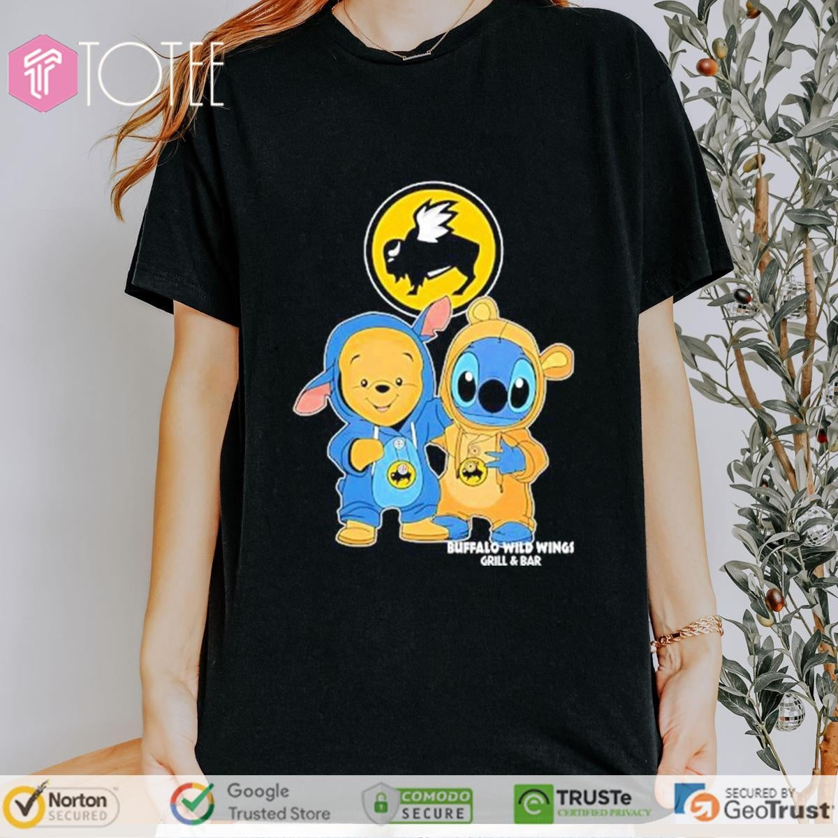 Pooh And Stitch Buffalo Wild Wings Grill And Bar T-shirt