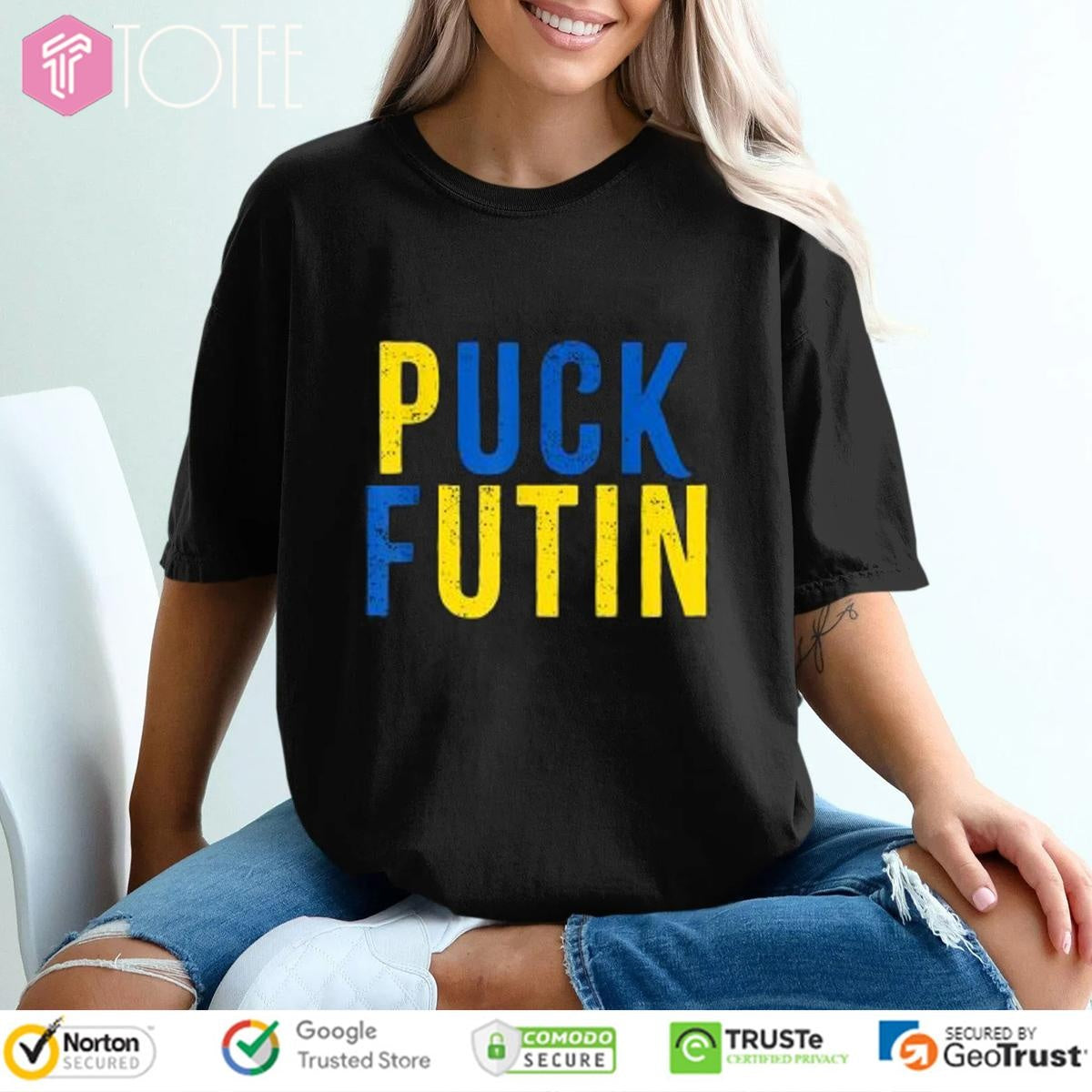 Puck Futin Ukraine Flag Support Ukraine Fuck Putin T-shirt