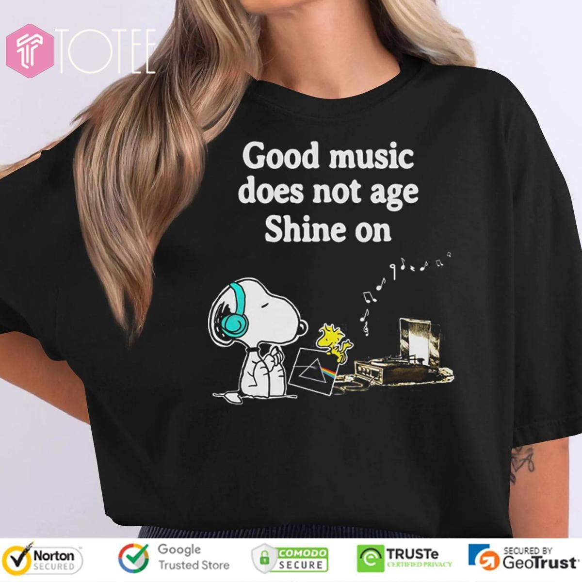 Snoopy Pink Floyd Good Music Does Not Age Shine On T-shirt