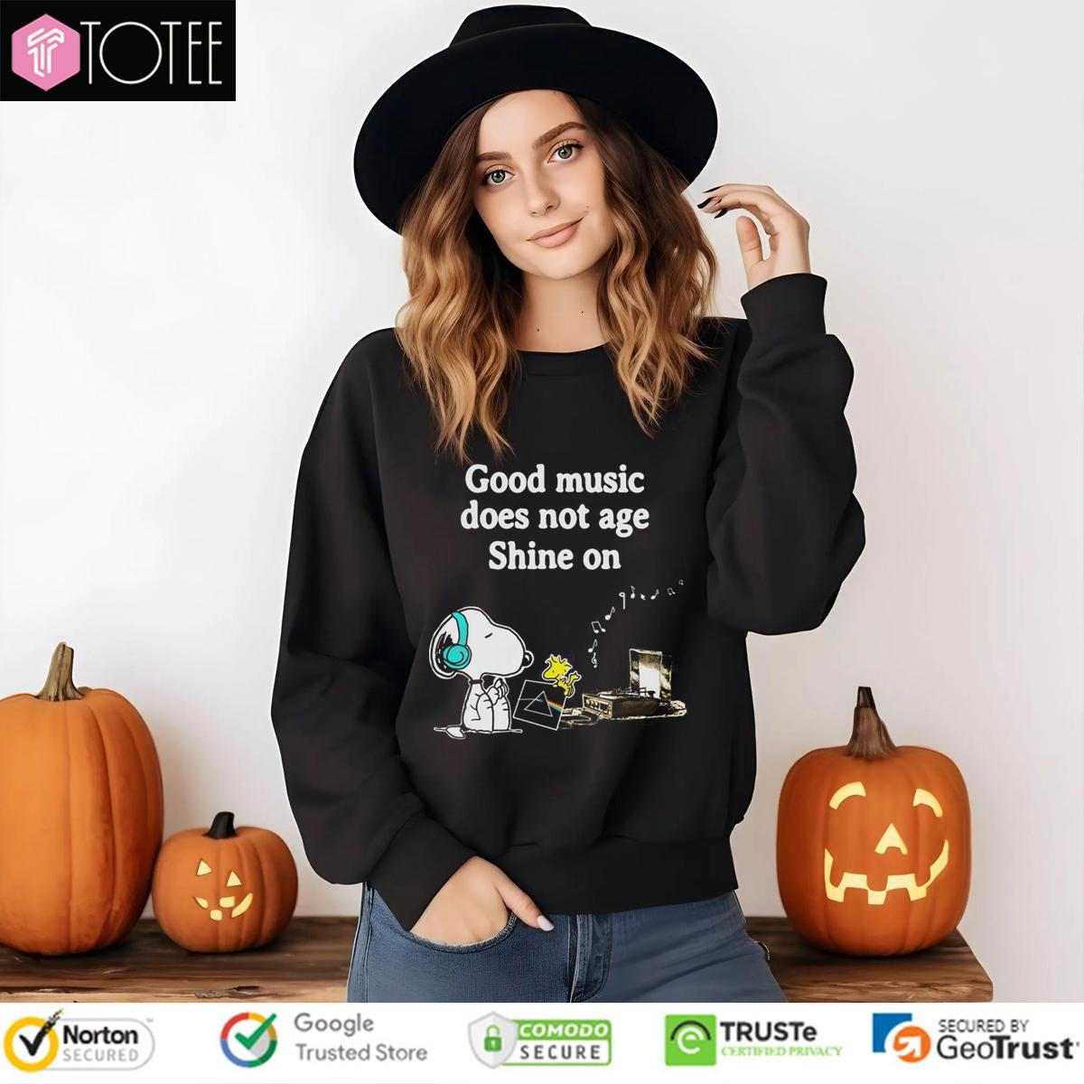 Snoopy Pink Floyd Good Music Does Not Age Shine On T-shirt