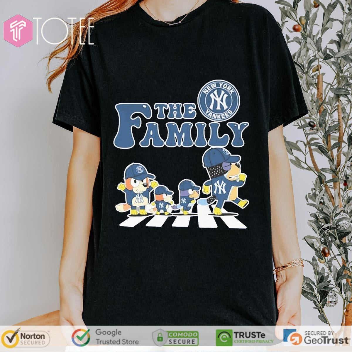 The Bluey Family New York Yankees Baseball Abbey Road T-shirt