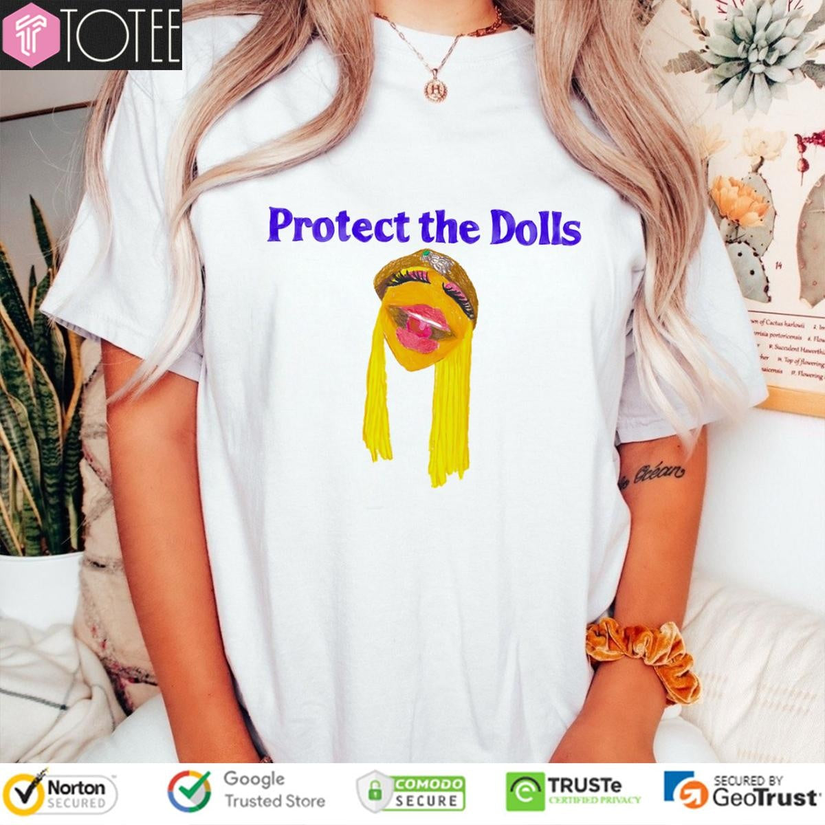 The Muppet Protect The Dolls T-shirt