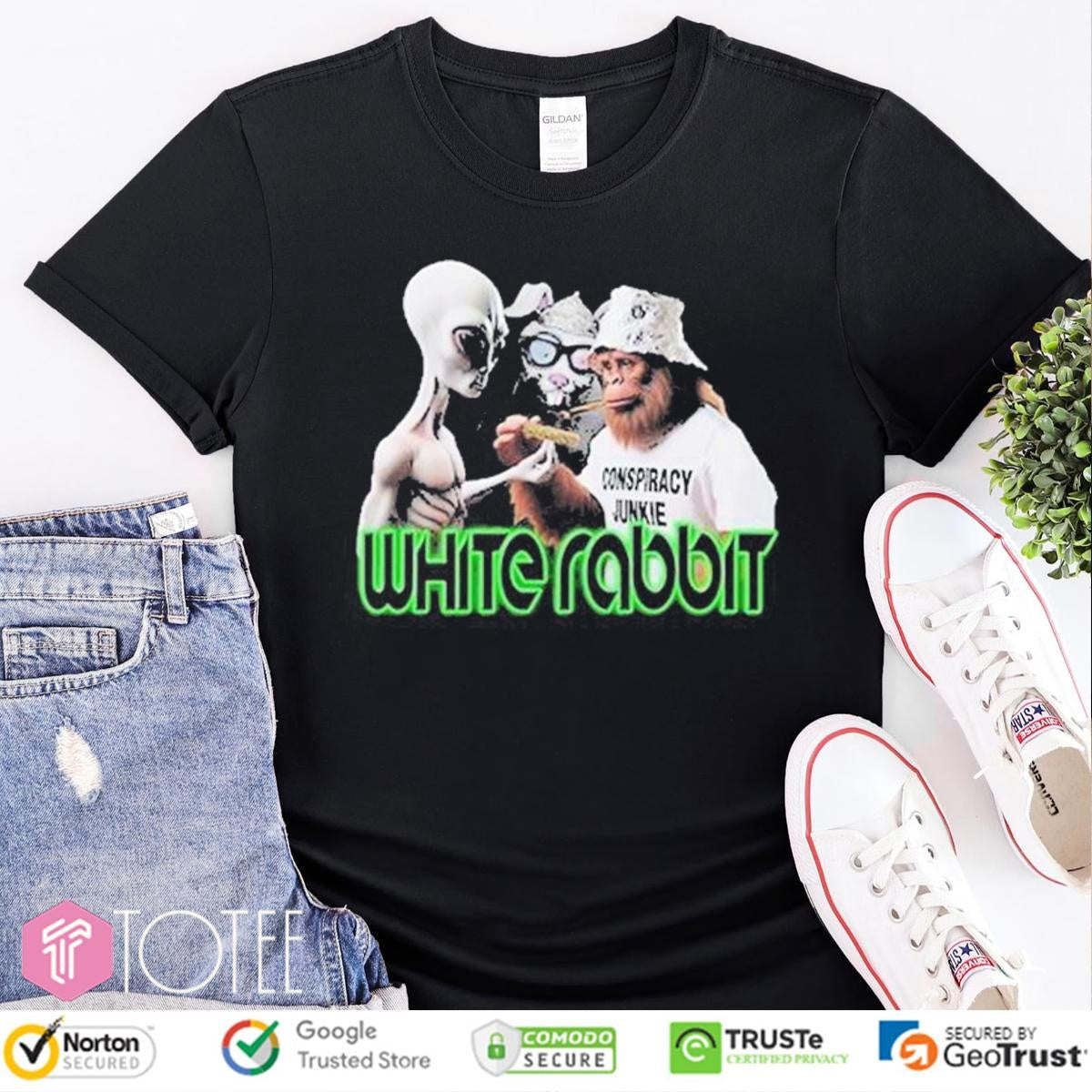 White Rabbit Cryptid Smoke Sesh Alien Bigfoot Sasquatch T-shirt