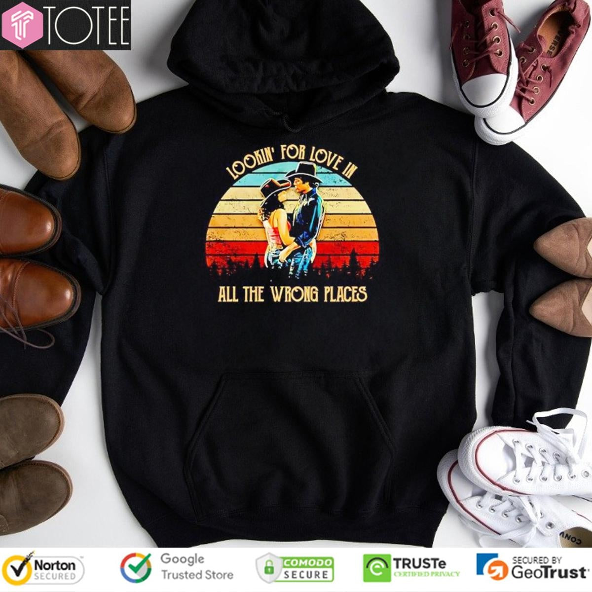 Bud & Sissy Urban Cowboy Looking For Love In All The Wrong Places Vintage T-shirt