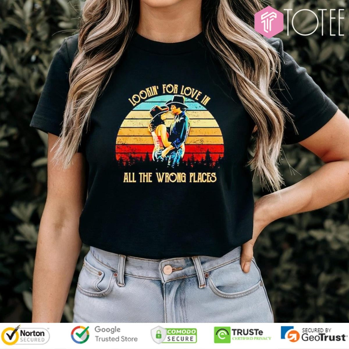 Bud & Sissy Urban Cowboy Looking For Love In All The Wrong Places Vintage T-shirt