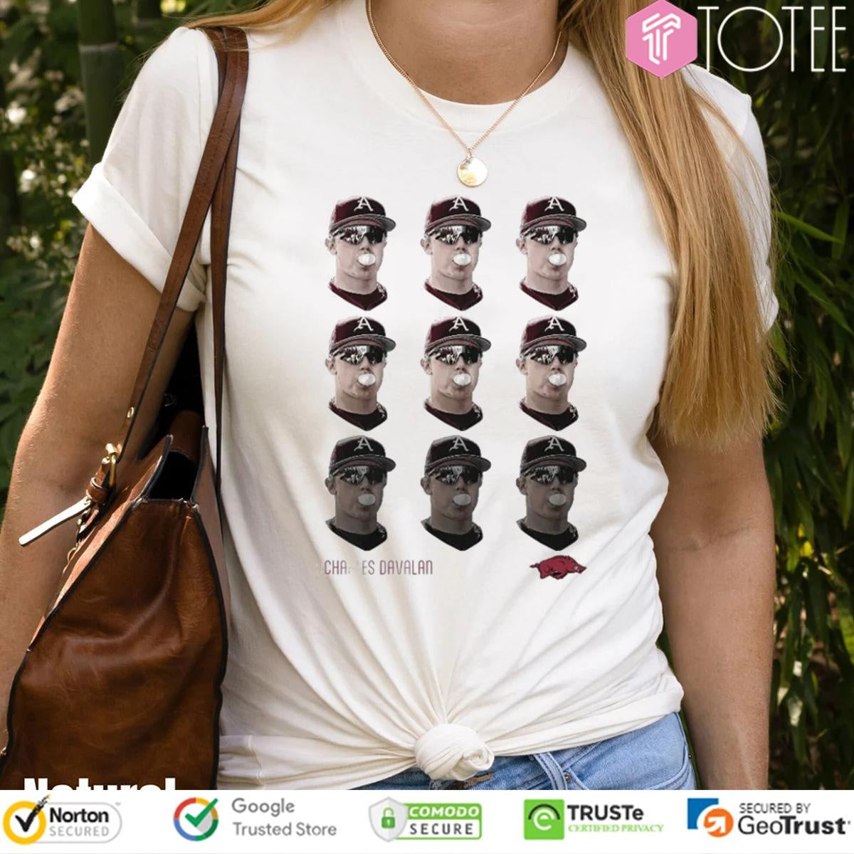 Charles Davalan Arkansas Razorbacks Bubblegum Repeat T-shirt