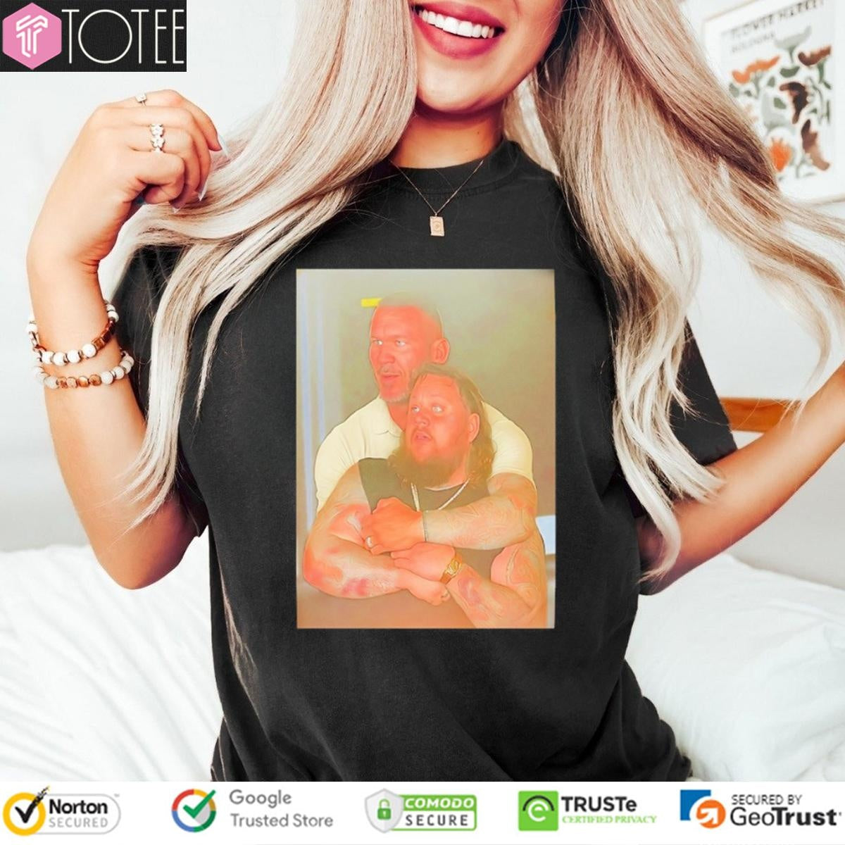 Coldplay Concert Couple Randy Orton Jelly Roll Kiss Cam T-shirt