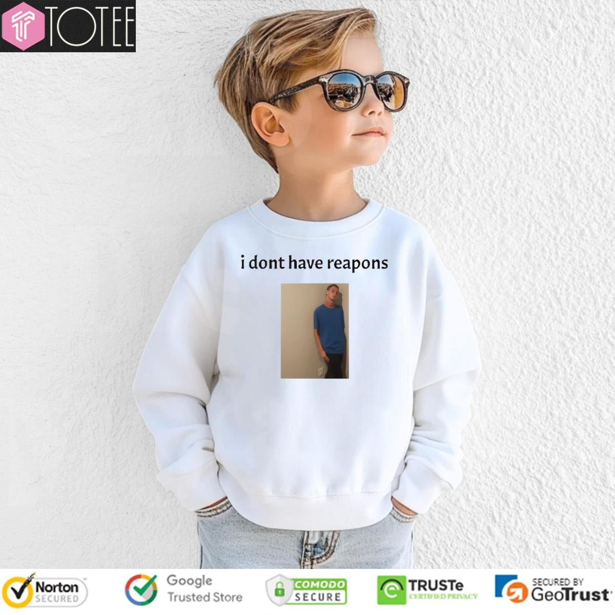 Daniel Larson I Dont Have Reapons Meme Photo T-shirt