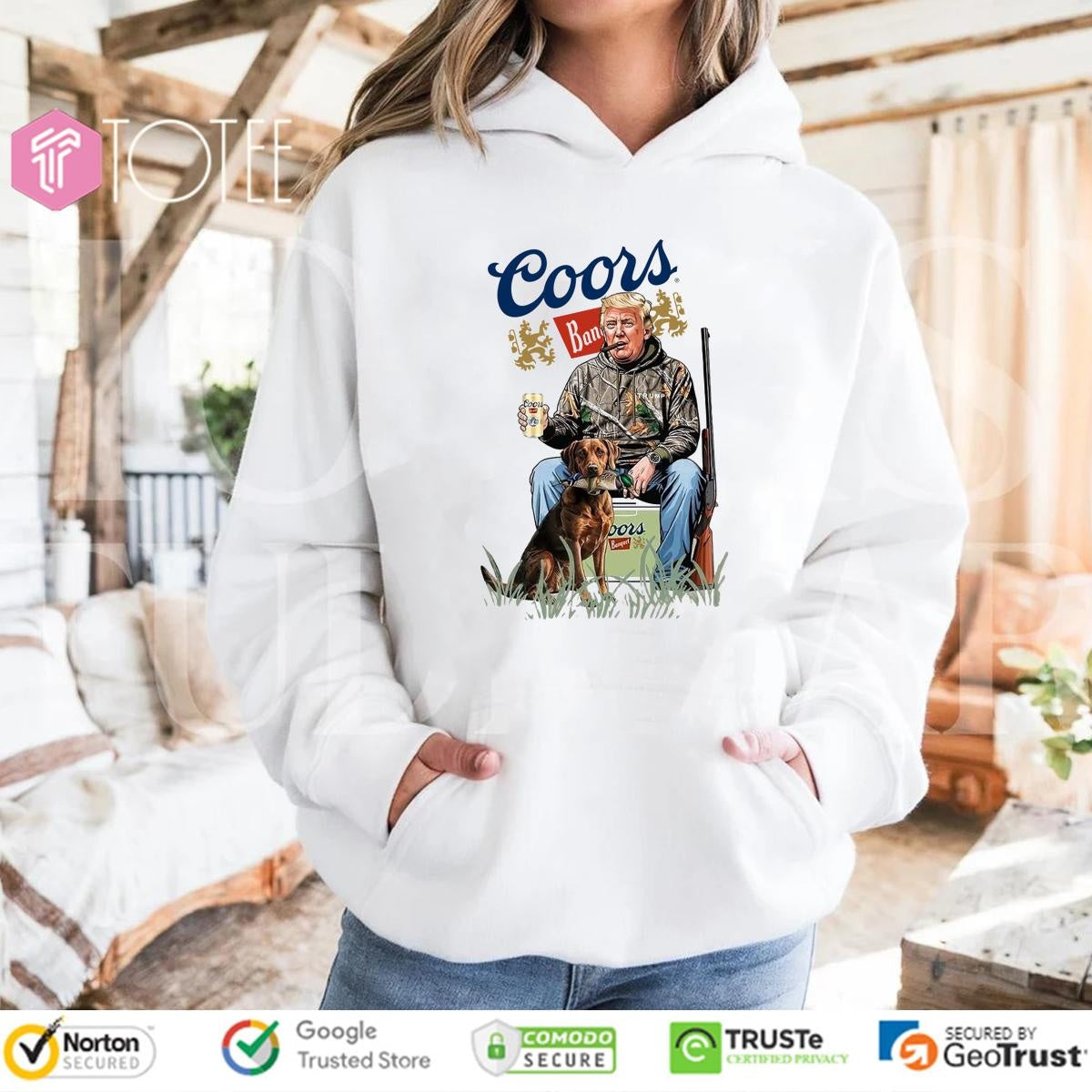 Hunter Trump Coors Banquet Beer No Kings In America T-shirt