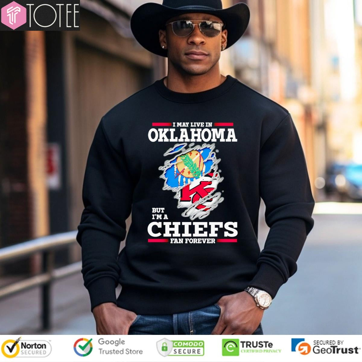 I May Live In Oklahoma But Im A Kansas City Chiefs Fan Forever Torn T-shirt