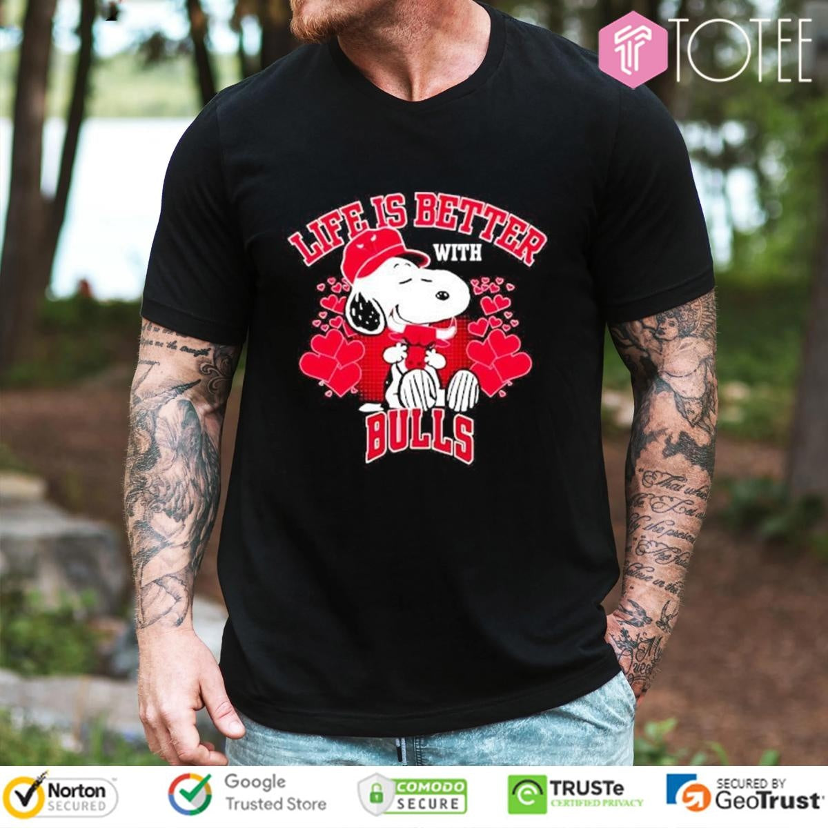 Life Is Better With Chicago Bulls Snoopy T-shirt