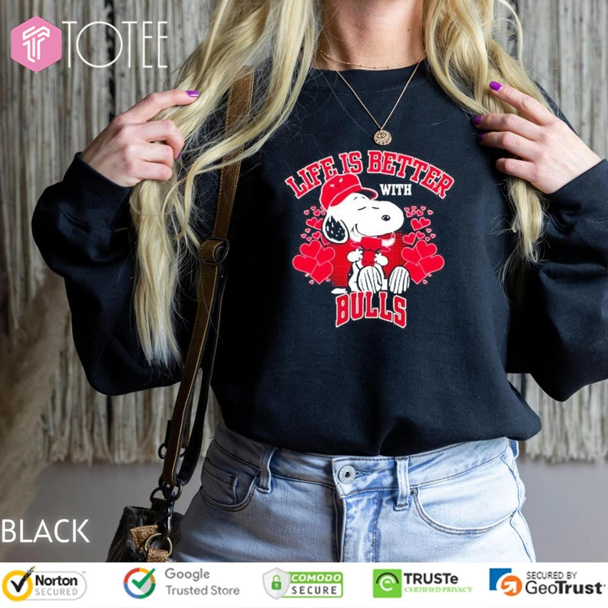 Life Is Better With Chicago Bulls Snoopy T-shirt