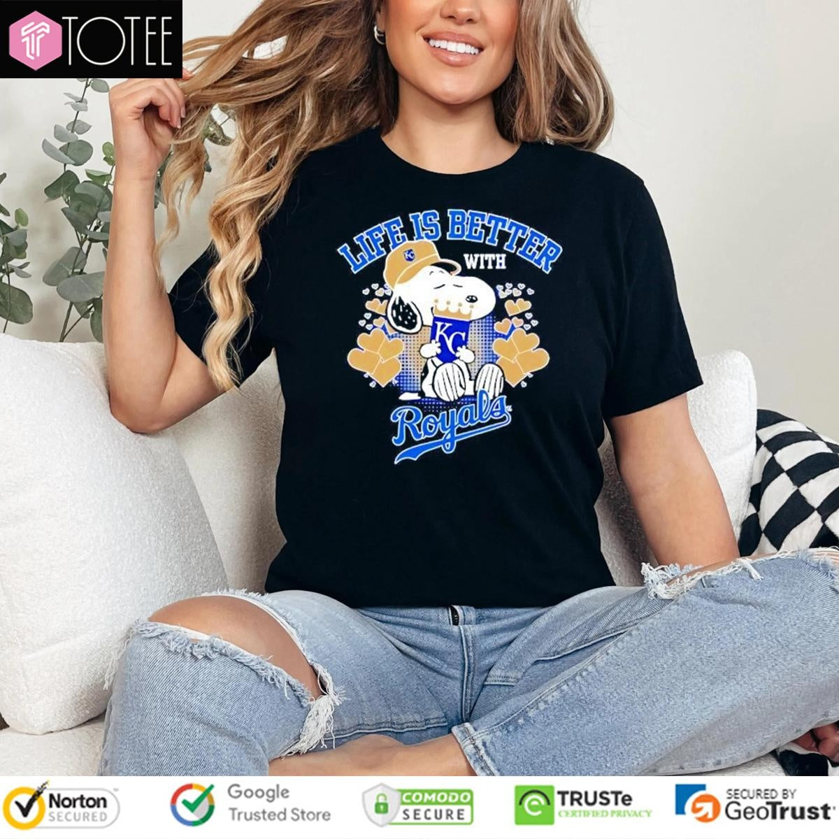 Life Is Better With Kansas City Royals Snoopy T-shirt
