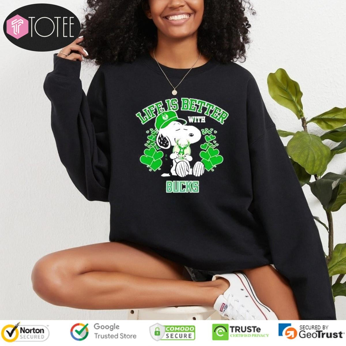 Life Is Better With Milwaukee Bucks Snoopy T-shirt