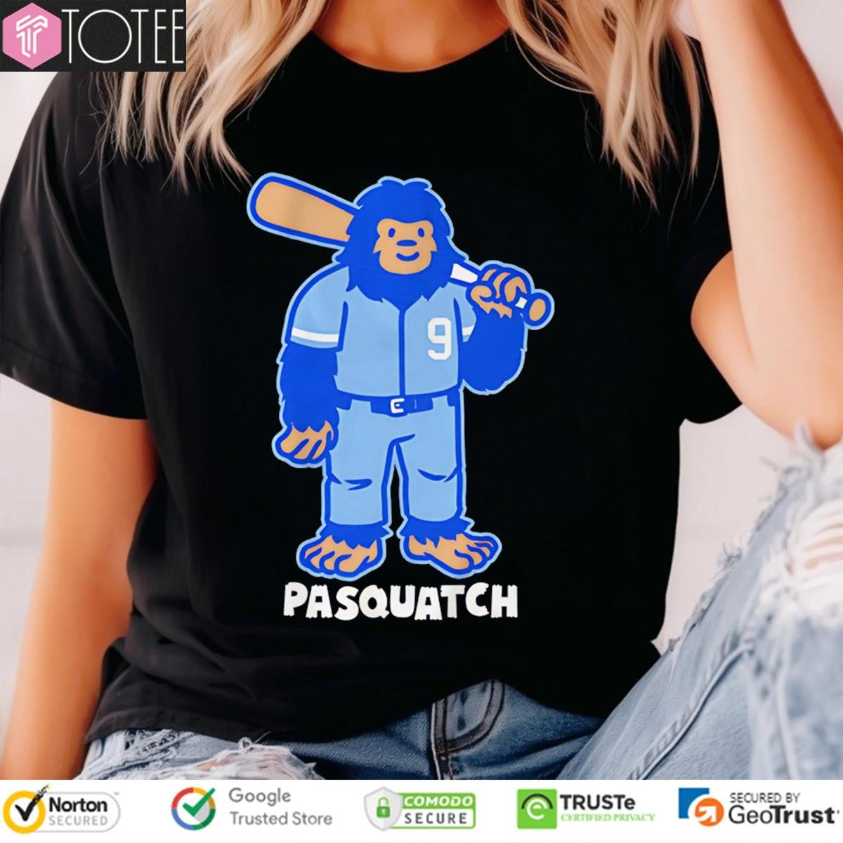 Pasquatch Parody Bigfoot Vinnie Pasquantino Kansas City Royals T-shirt