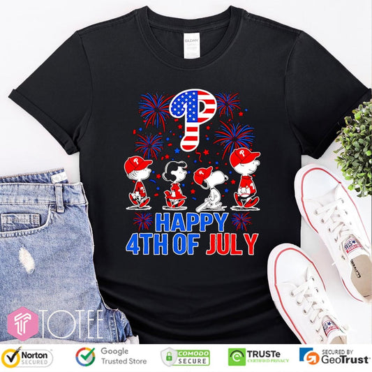 Peanuts Snoopy Philadelphia Phillies Fireworks Happy 4Th Of July T-shirt