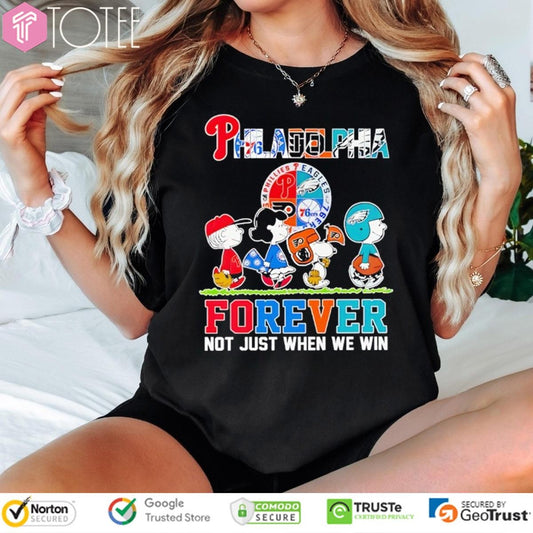 Peanuts Snoopy Philadelphia Sports Phillies 76Ers Flyers Eagles Forever Win T-shirt