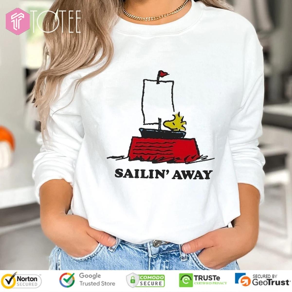 Peanuts Woodstock Sailin Away Snoopy Dog House T-shirt