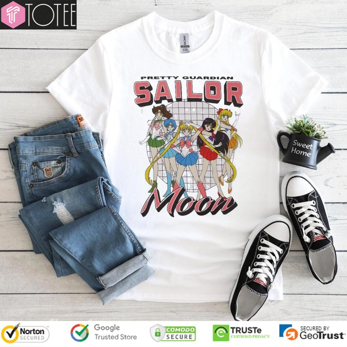 Pretty Guardian Sailor Moon T-shirt