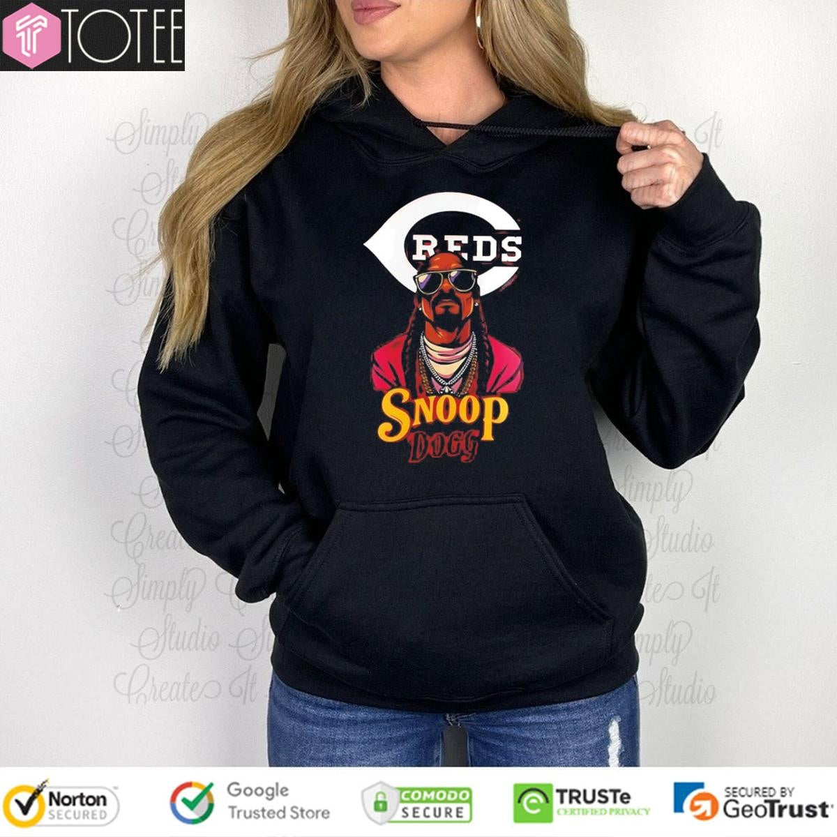 Snoop Dogg Post-Game Concert Cincinnati Reds Logo T-shirt