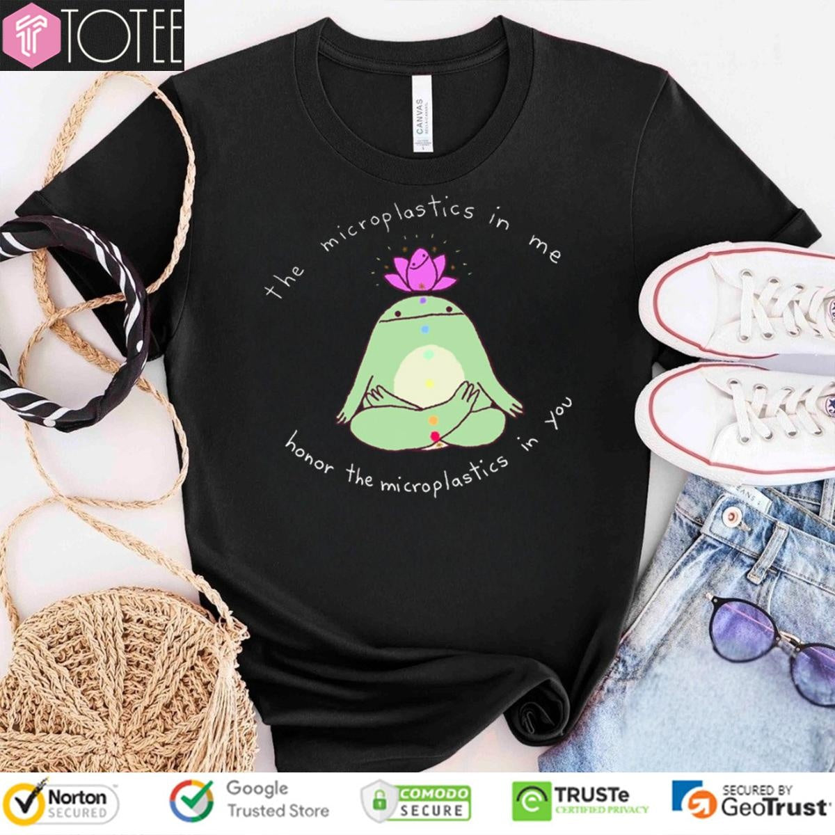 Yoga Frog The Microplastics In Me Horror The Microplastics In You T-shirt